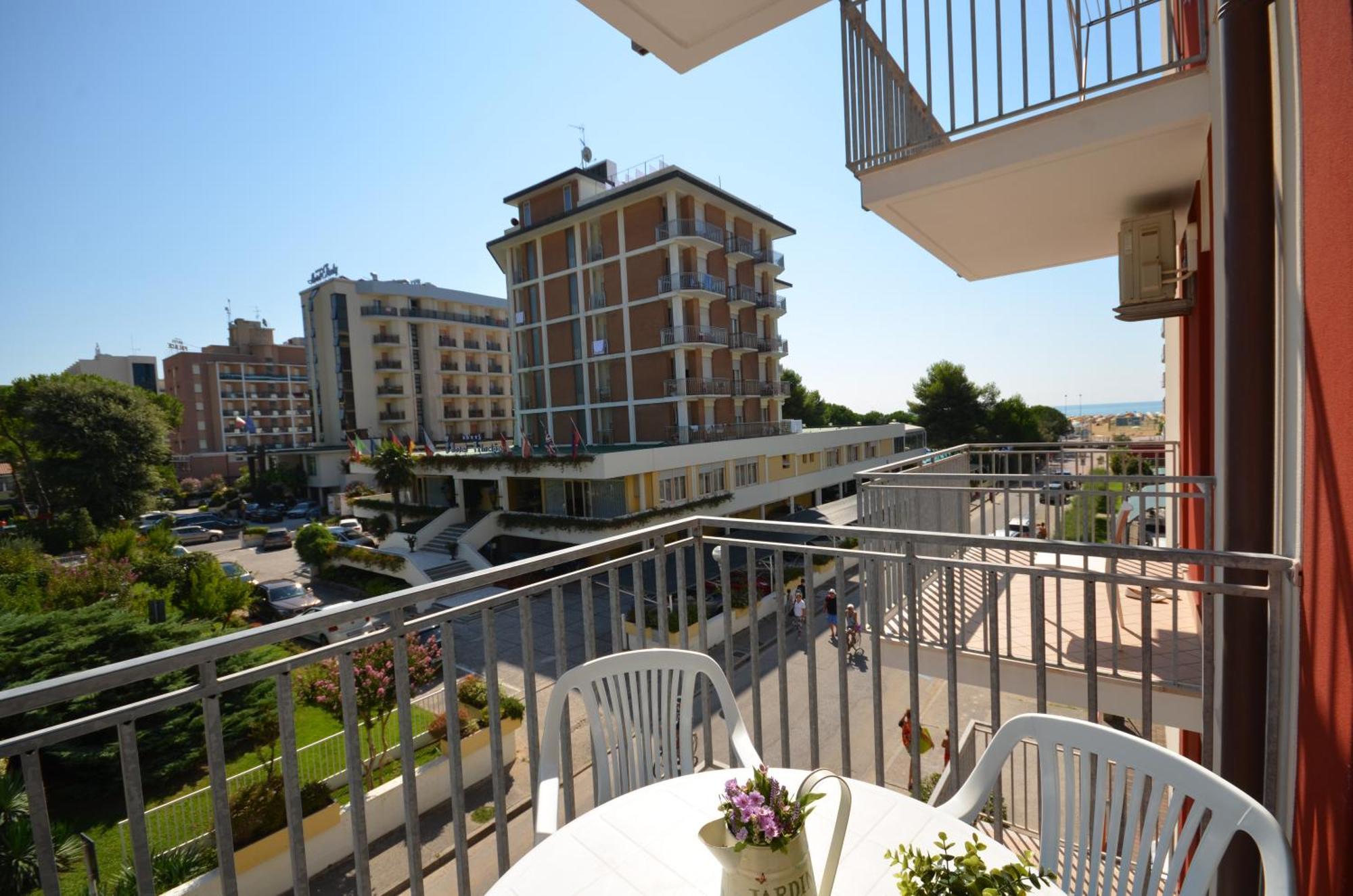 Smeralda Bibione Apartment Luaran gambar